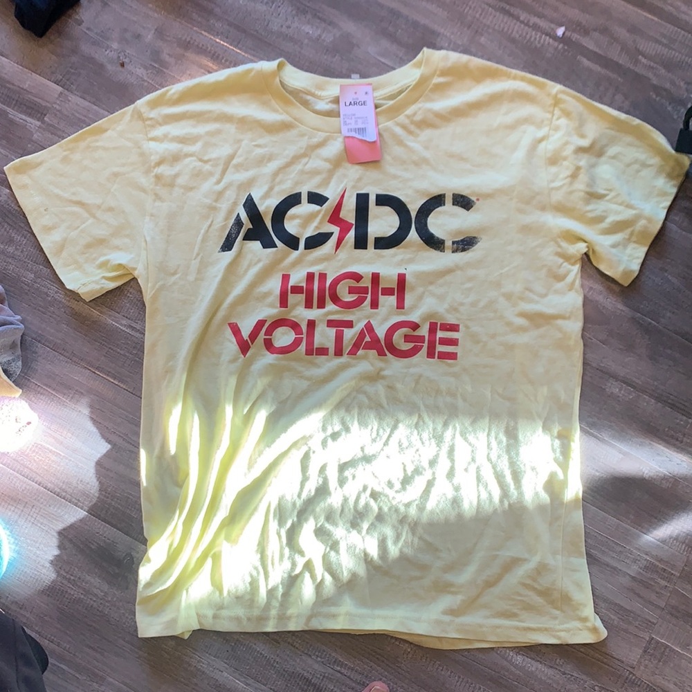 AC/DC large yellow concert t shirt new